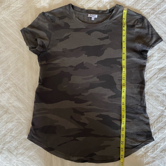 EUC Splendid 100% cotton dark grays camouflage crew neck tee - Picture 3 of 6